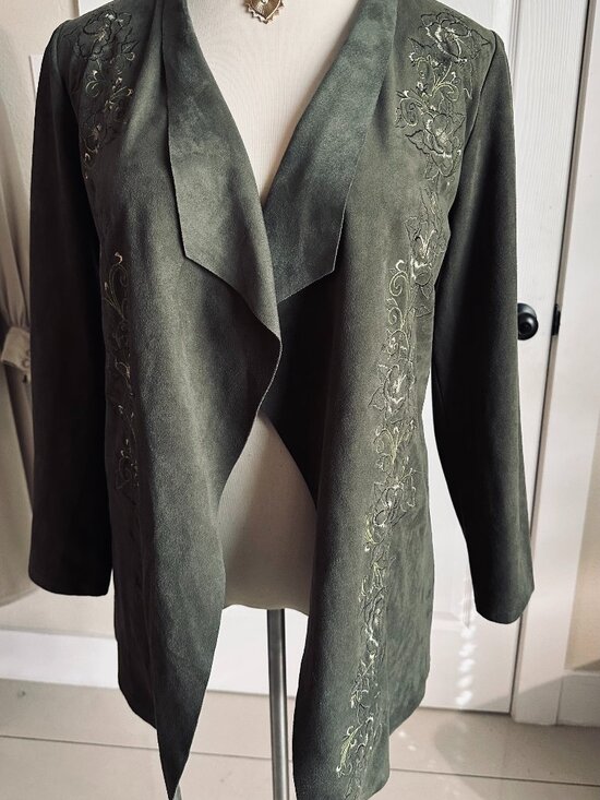 Chico's Jackets & Blazers - Chico's Faux-Suede Jacket Moss Green w/embroidered flowers, Open Front size 4/6